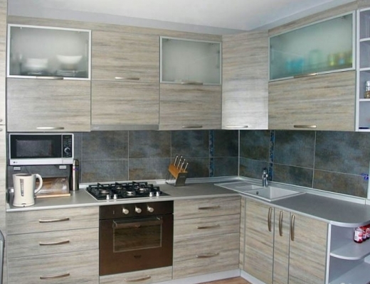 Кухня Милена МДФ со стеклом в алюминиевой рамке